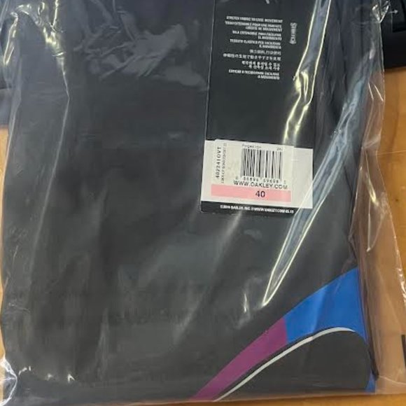 NWT! Oakley Men's Lock-Up Logo 22 Inch Boardshorts Size-40 - Picture 7 of 7